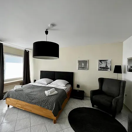 Windmühlenweg Mit Großem Sonnigen Garten -neu- Ferienhaus *