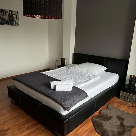 Ferienhaus Windmühlenweg Mit Großem Sonnigen Garten -neu- Spenge